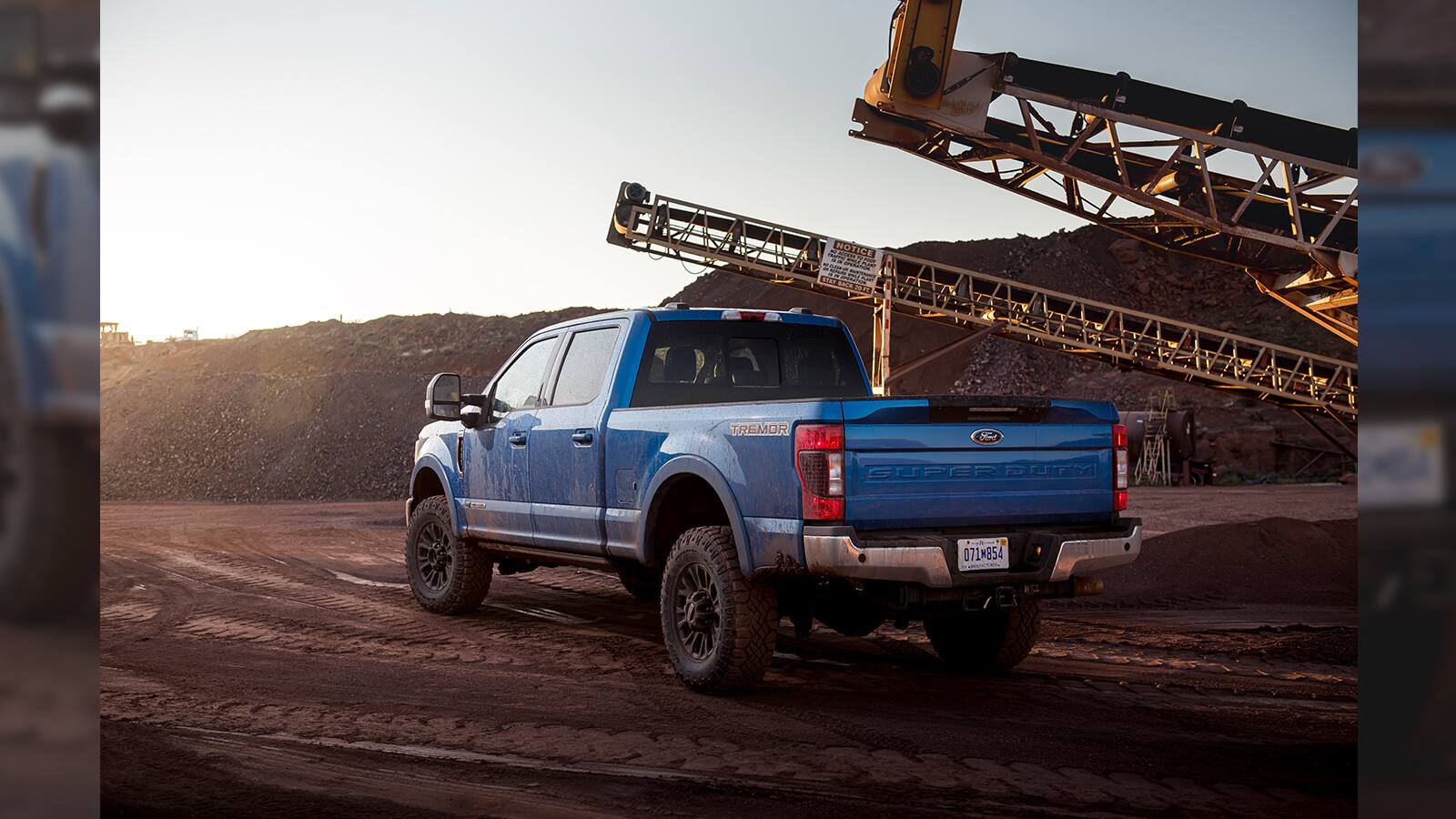 “The new Super Duty diesel is the Sir Edmund Hillary of three-quarter-ton trucks.” – Driving “The new Super Duty diesel is the Sir Edmund Hillary of three-quarter-ton trucks.” – Driving